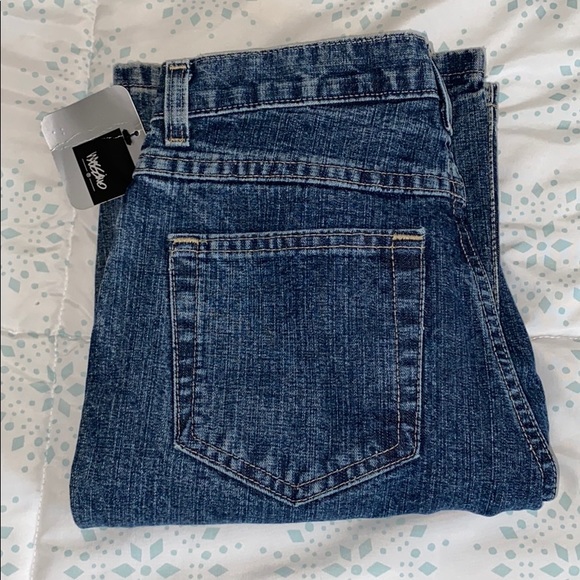 Medium Wash High-Waisted Bootcut Jeans - Picture 2 of 4